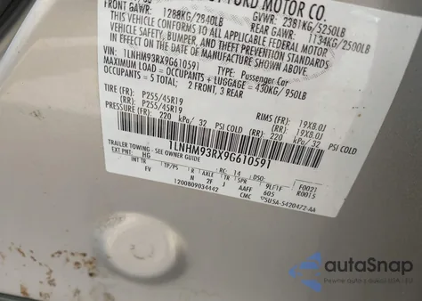 2009 Lincoln Mks from USA, damaged, VIN 1LNHM93RX9G610591